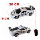 Patrulha Max – Carro de Polícia RC com Luzes e Controle 2 Canais